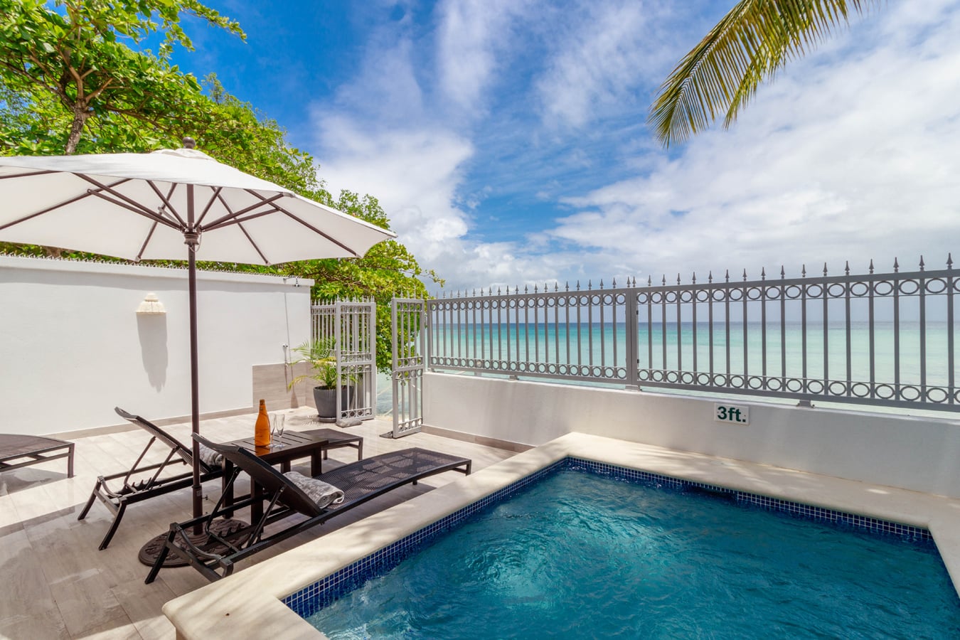 Plunge pool on the private deck overlooking the Caribbean Sea.